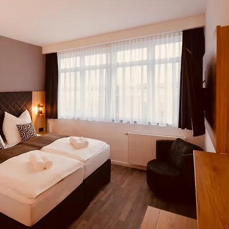 Midoma, Self Check-in Hotel, Hannover Messe * Латцен